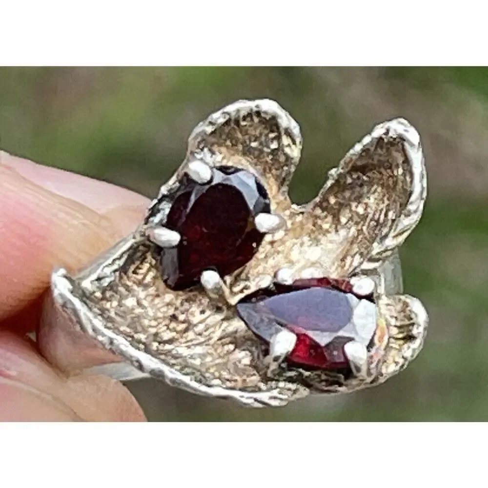 Vintage Sterling Silver Ring 925 Size 6.5 Band Unique Red Garnet Brutalist
